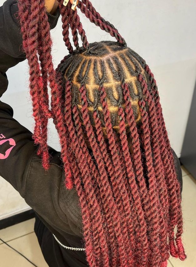 Colored Invisible Locs